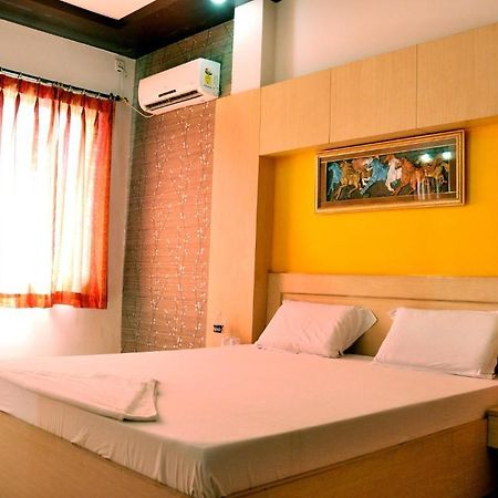 Hotel Ganga View Haridwār Zimmer foto